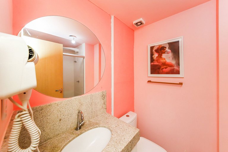 Studio Pink com ar, varanda, academia e piscina