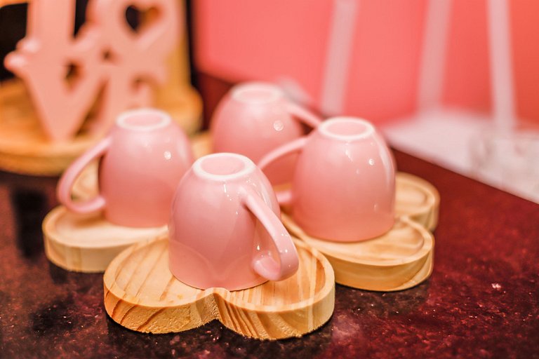 Studio Pink com ar, varanda, academia e piscina