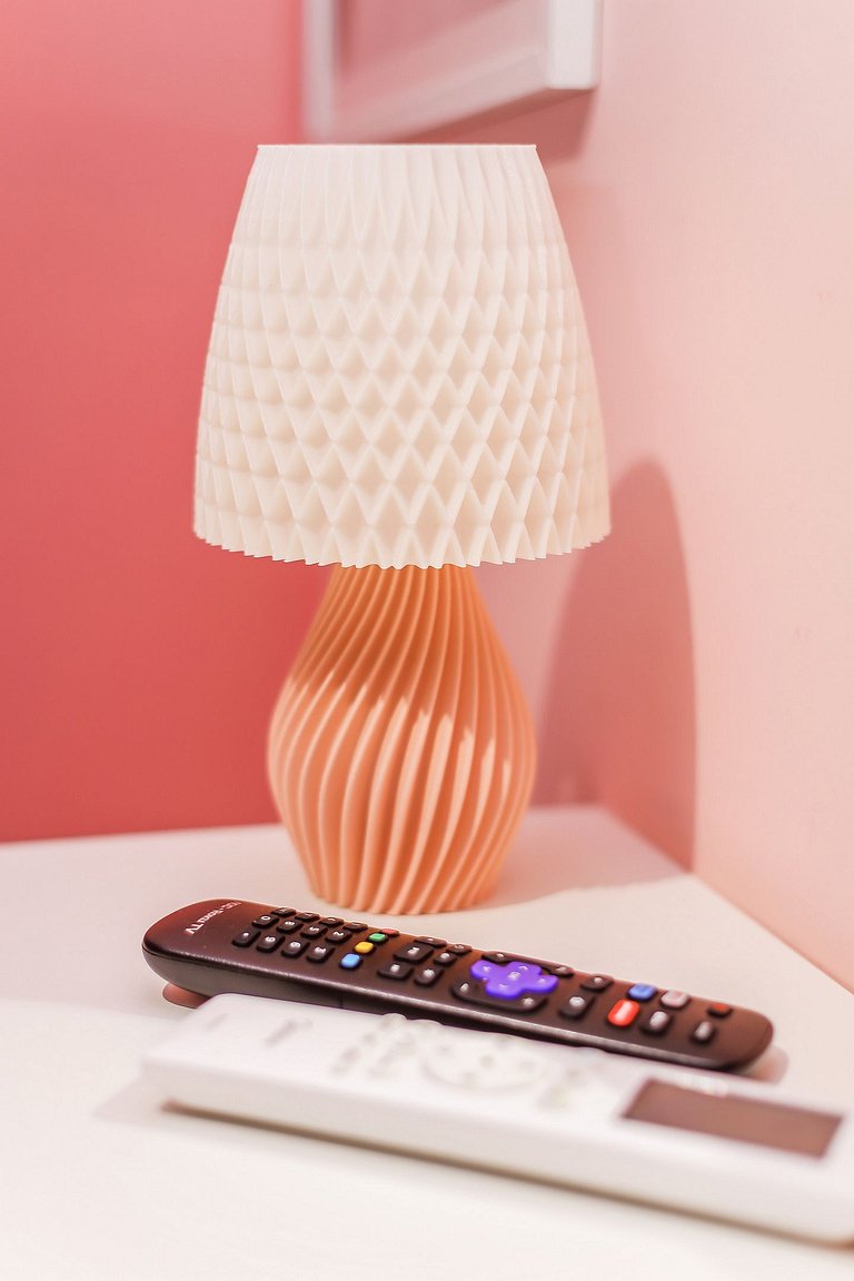 Studio Pink com ar, varanda, academia e piscina