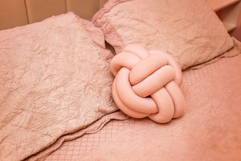 Studio Pink com ar, varanda, academia e piscina