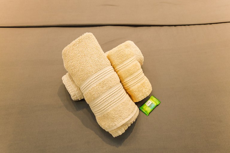 Studio Moderno com ar ao lado da Igreja São Mateus